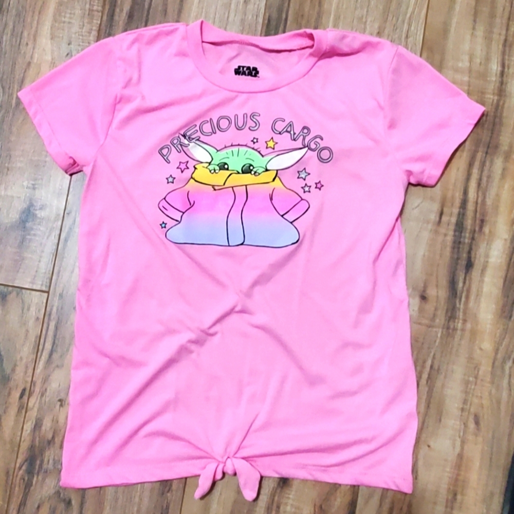 Star Wars The MANDALORIAN Baby Yoda "Precious Cargo" T-Shirt Pink Retro Style